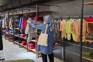 KÂĞITHANE’DE DAYANIŞMA ELDEN GÖNÜLE ULAŞIYOR
